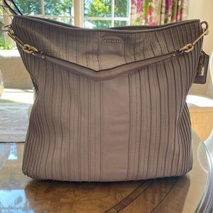 Coach leather shoulder bag